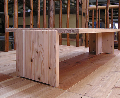 木のテーブル「L-table」